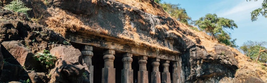 Wisata Sehari ke Gua Elephanta. Sejarah di Sebuah Pulau