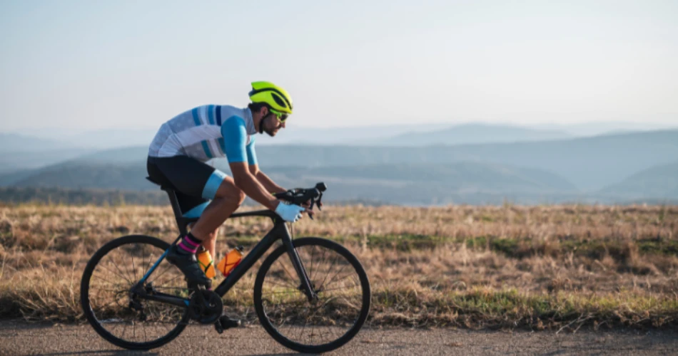 南孟买骑行。双轮上的遗产漫步