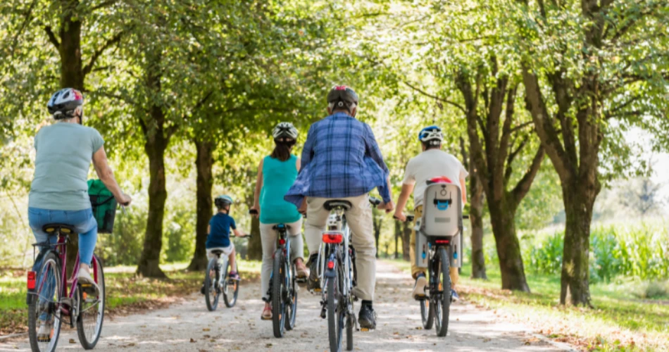 南孟买骑行。双轮上的遗产漫步