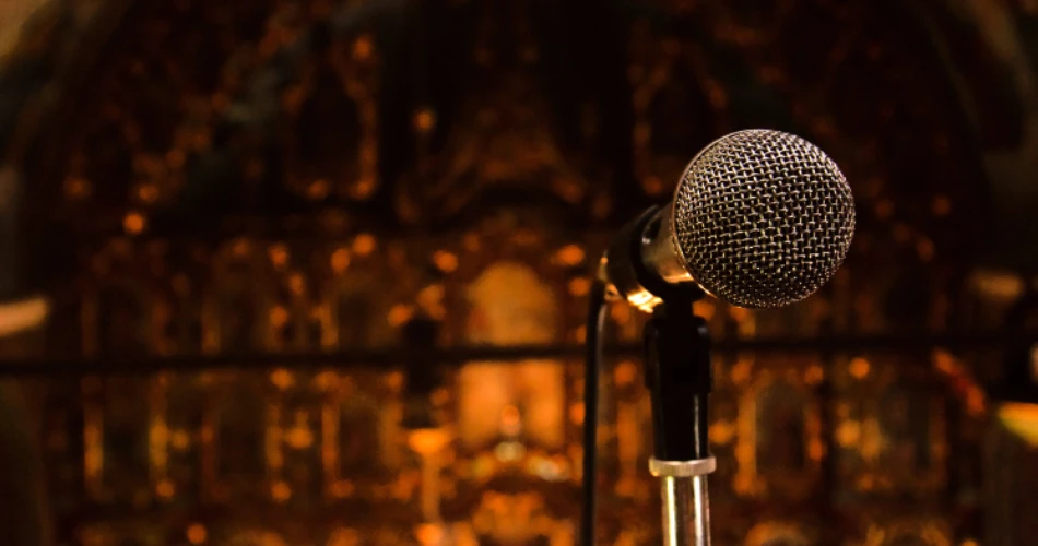 Noches de Comedia y Micrófono Abierto en Mumbai. Donde vive la risa.