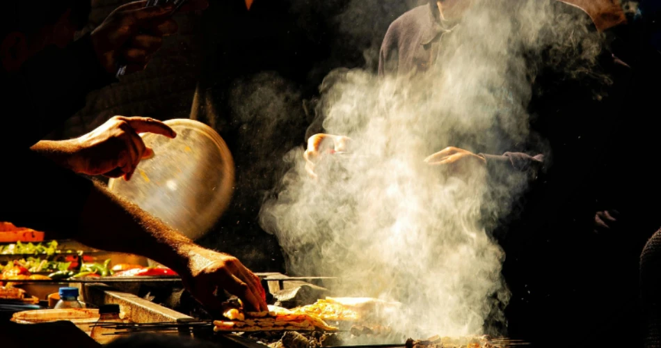 巴德米亚。定义孟买美食场景的深夜烤肉串