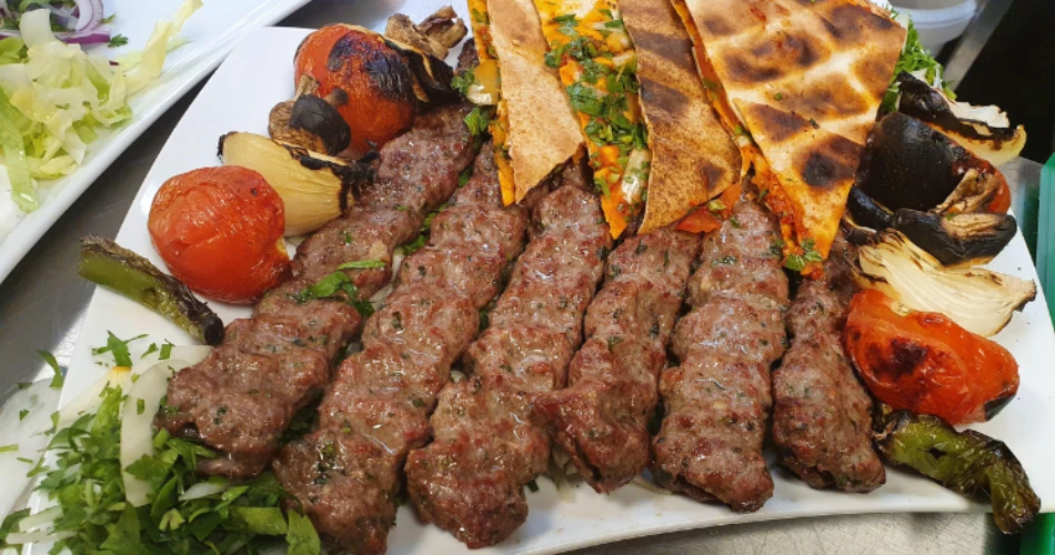 巴德米亚。定义孟买美食场景的深夜烤肉串